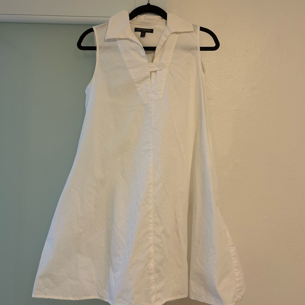Banana Republic White Sleeveless Asymmetrical Tunic